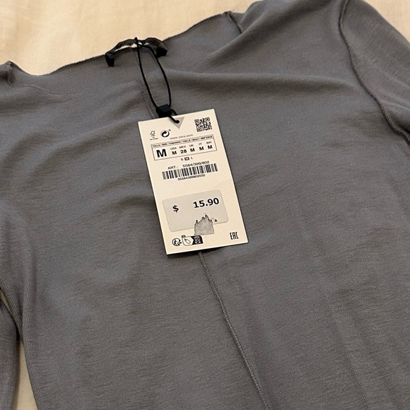 Zara long sleeve in blue - medium - Picture 4 of 4